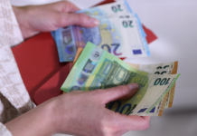 NOVAC I USPJEH: Zvijezde jasno poručuju – OVI znakovi se ZNAČAJNO BOGATE do kraja AVGUSTA!
